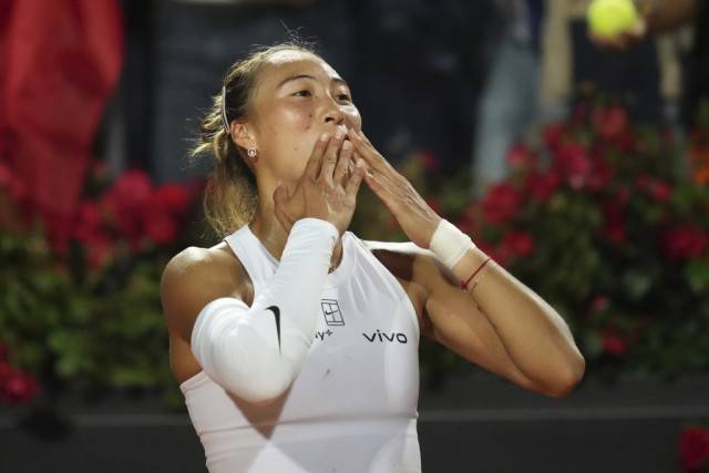 终于越过萨巴伦卡这座高山<strong></p>
<p>币圈电报</strong>，郑钦文感谢自己的耐心和专注