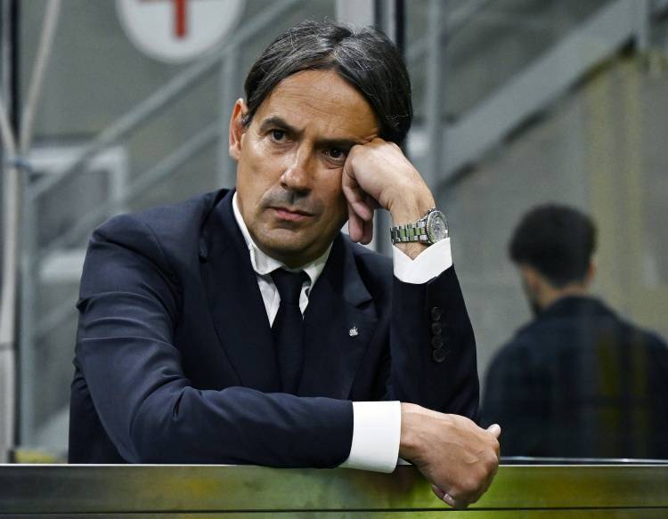 不满判罚<strong></p>
<p>币价行情</strong>,国米赛后无人接受采访,小因扎吉与全队复盘1小时