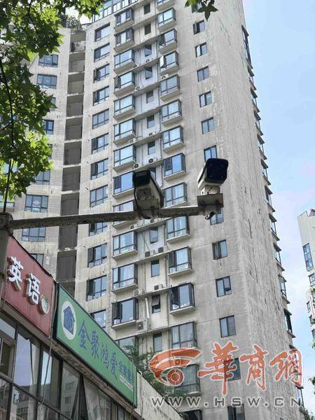 西安14岁初中生骑车回家在小区被撞 孩子说肇事司机下车看<strong></p>
<p>币价行情</strong>了看就离开