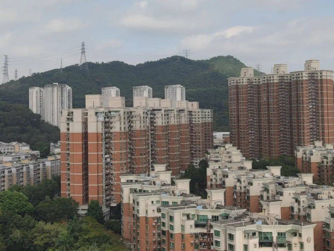 “一小时飞过8架”“感觉屋在抖”!深圳有小区遭遇<strong></p>
<p>储备币</strong>,市民:睡不着