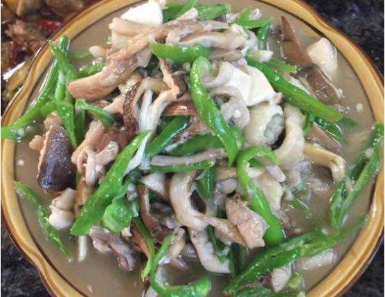 “天价”鸡枞调查：最贵卖到1800元/公斤！雨水少致产量低<strong></p>
<p>炒币策略</strong>，多地价高客少