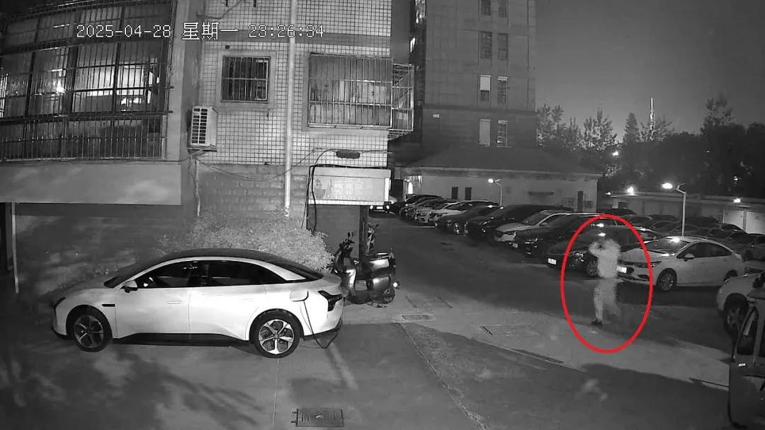 江苏一男子戴仿真“人皮”面具入室盗窃<strong></p>
<p>炒币策略</strong>，流窜多个小区作案，涉案金额达15万余元