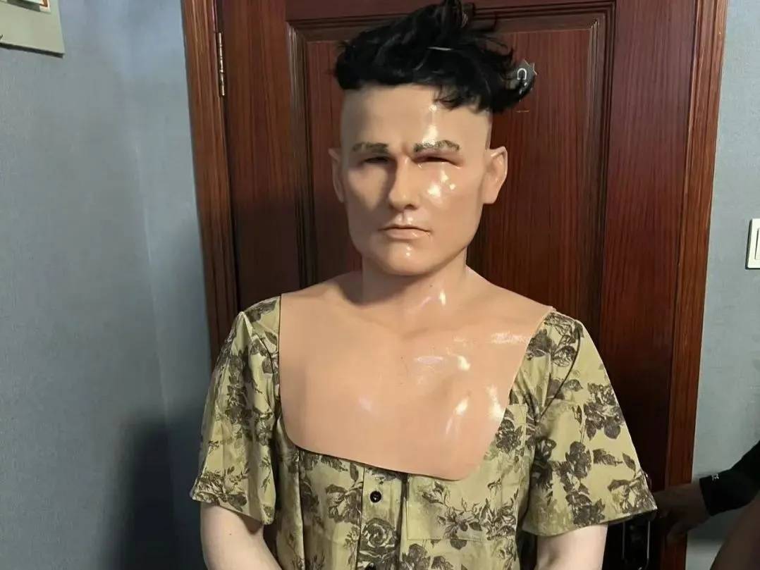 江苏一男子戴仿真“人皮”面具入室盗窃<strong></p>
<p>炒币策略</strong>，流窜多个小区作案，涉案金额达15万余元