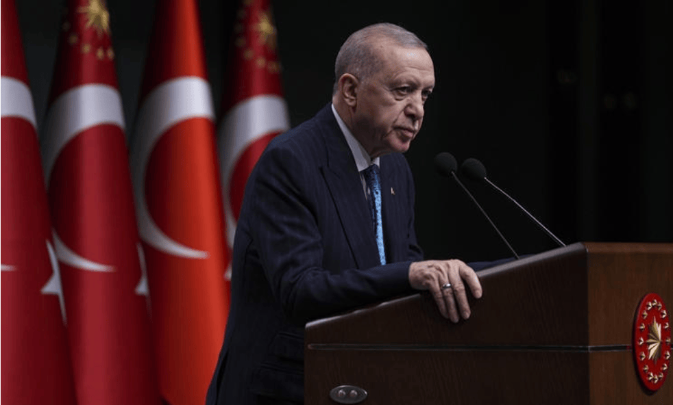 土总统称俄乌谈判获重大成果，提议举行俄乌美峰会！俄称不排除俄乌领导人会晤可能