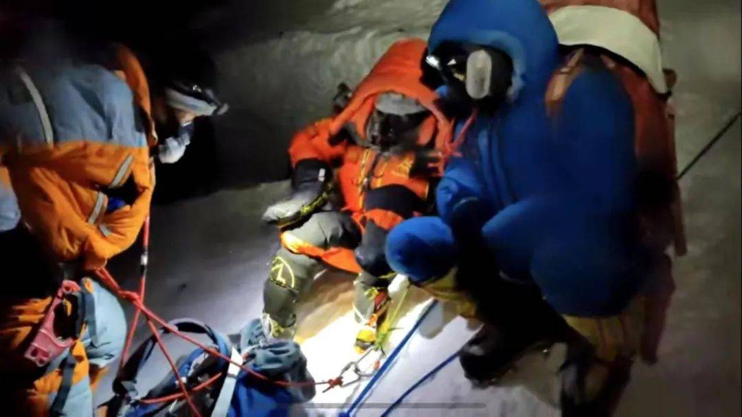 珠峰“救人者”范江涛：救下一条命<strong></p>
<p>炒币视频教程</strong>，煎熬七百天