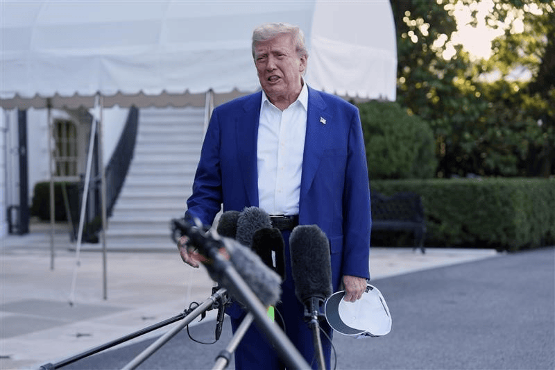 呦<strong></p>
<p>炒币说明</strong>，泽连斯基穿西装了，那边是十万人规模之战！