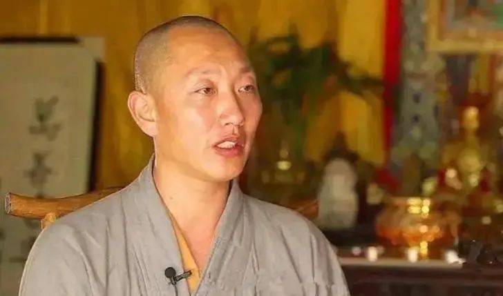 12年间救助几百名孕妇和弃婴的“和尚”道禄<strong></p>
<p>币圈爱情</strong>,因涉案被警方控制,当地回应