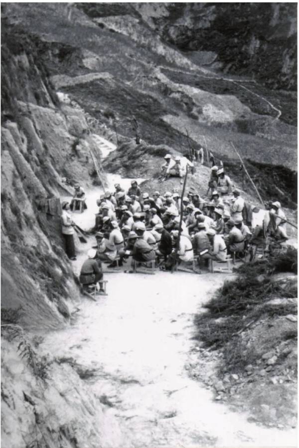 王立华:为什么毛泽东率领的红军不可征服<strong></p>
<p>闪链币</strong>?斯诺的观察说明了一切