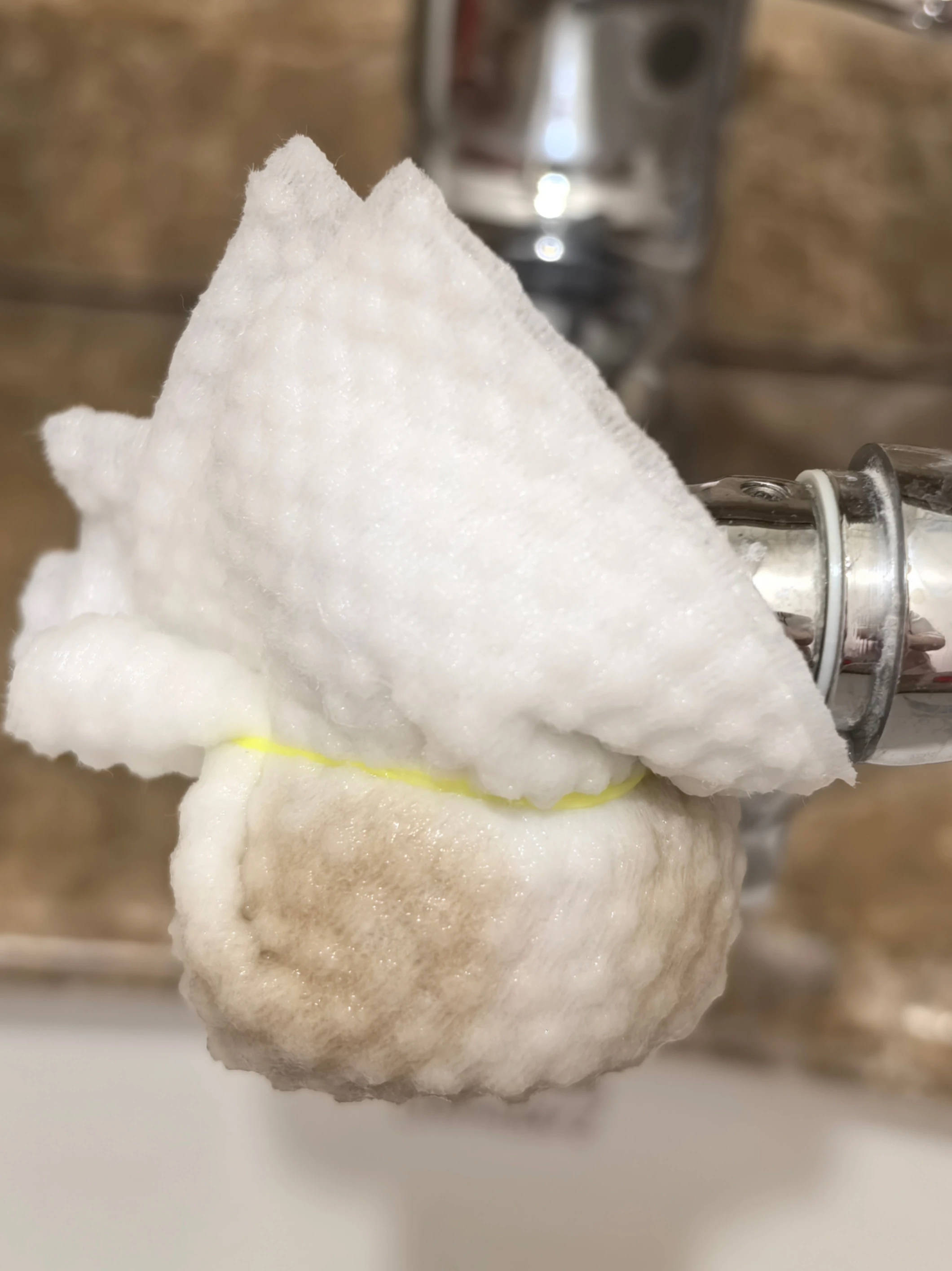 杭州部分小区居民反映自来水发臭<strong></p>
<p>三元币</strong>,污染源仍不明