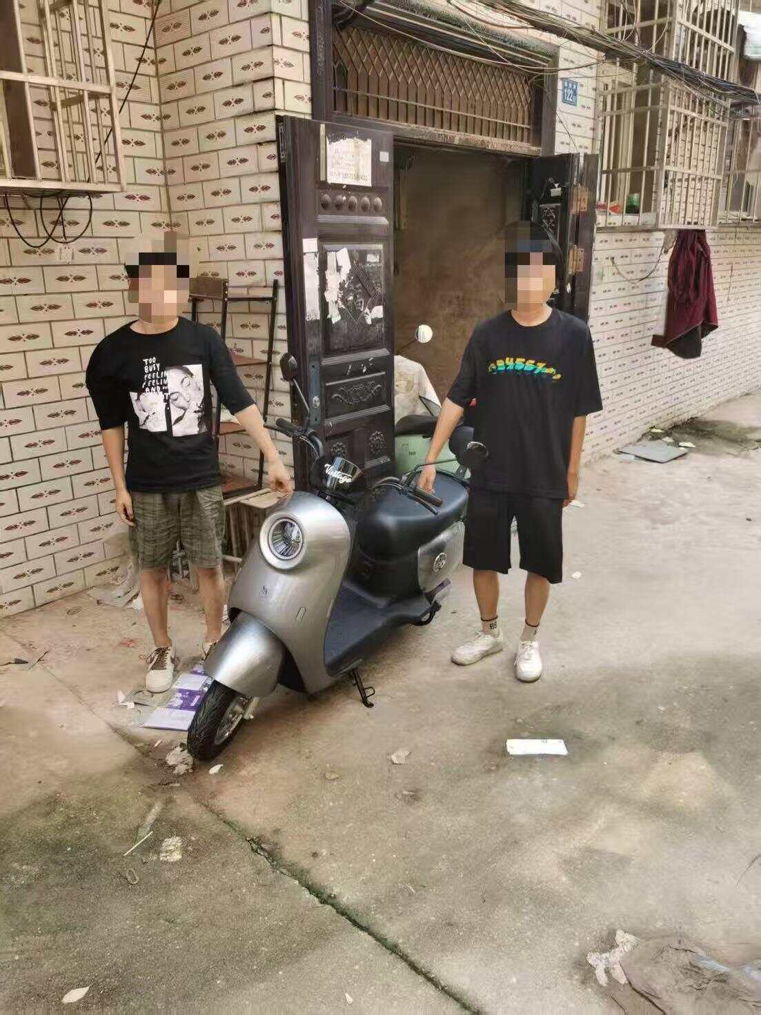 电瓶车被盗<strong></p>
<p>萌币</strong>,报警人笔录还没做完,嫌疑人已被人赃并获