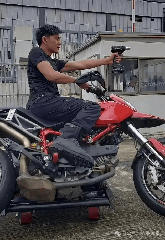 “最美女骑”去世<strong></p>
<p>萌币</strong>!年仅35岁!知情人透露……