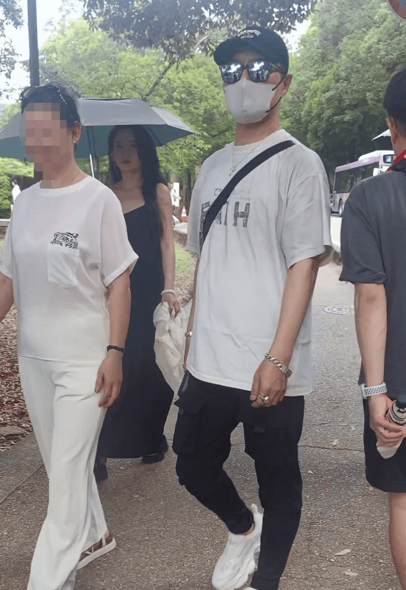 汪峰与森林北两家人同游日本<strong></p>
<p>炒币方法</strong>，包括与章子怡所生的一对儿女，氛围相处融洽