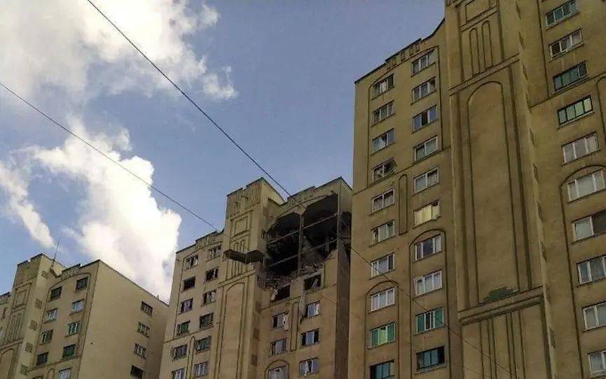 以色列杀害30多名伊朗科学家后<strong></p>
<p>雅克科技股票</strong>，英媒曝伊朗隐藏顶级科学家，“被转移到安全屋，与家人居住在一起”