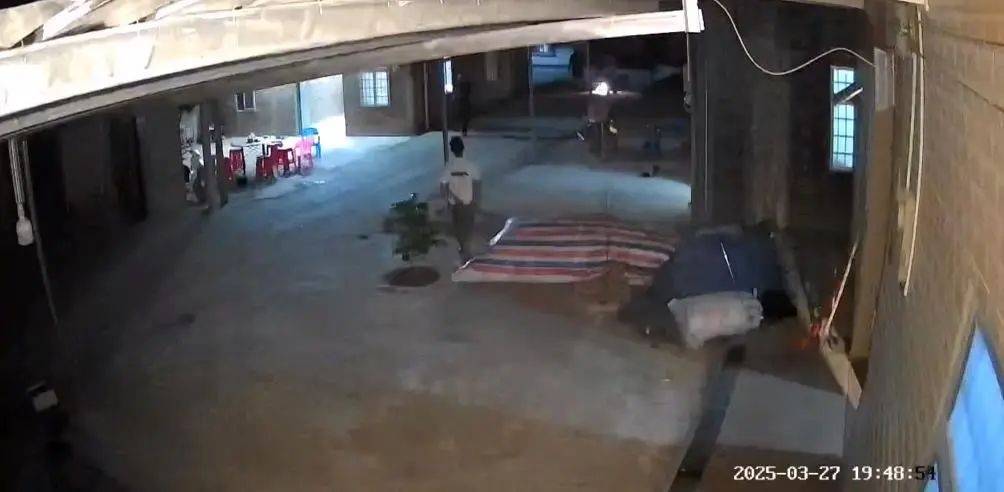 广东廉江祖孙三人被害<strong></p>
<p>沃尔核材股票</strong>,患精神病凶手被判死刑,遇害家属激动落泪:凶手庭审上毫无悔意