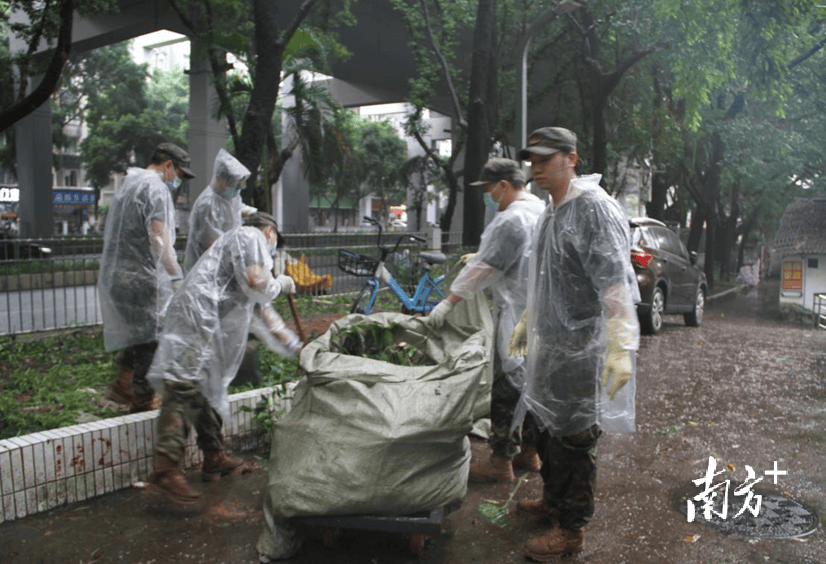 奋战15天<strong></p>
<p>沃尔核材股票</strong>,广州越秀民兵党员突击队助力筑牢疫情防控屏障