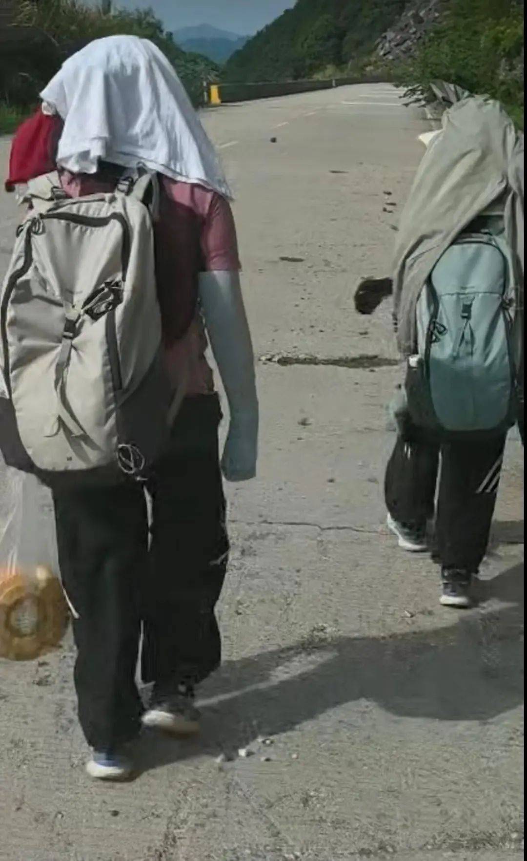 全程历时31天！41岁男子带两娃从深圳徒步回长沙：孩子从小没吃过苦<strong></p>
<p>沃尔核材股票</strong>，想锻炼一下