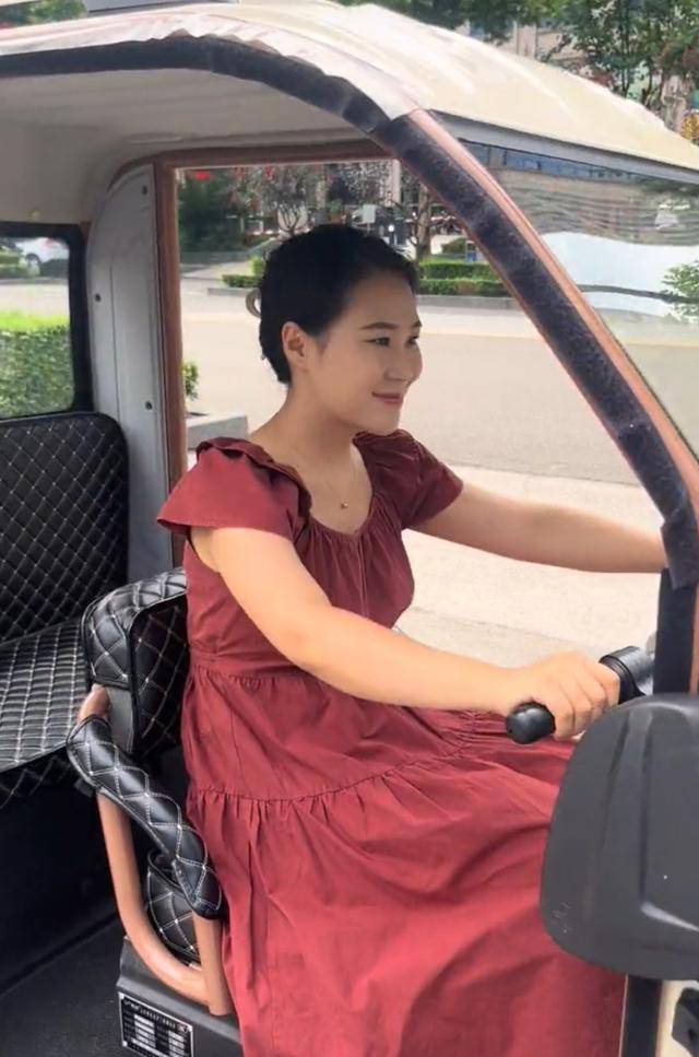 河南95后高校女辅导员“没苦硬吃”:暑假自驾1000公里家访<strong></p>
<p>太极实业股票</strong>,从电三轮到汽车,已坚持两年