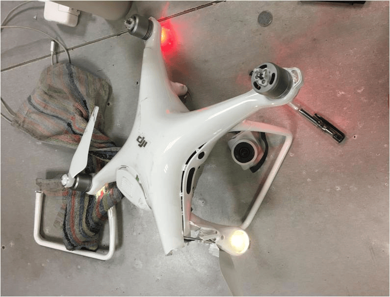 上海环球金融中心楼顶无人机对撞!对话管理方:9年已坠95架<strong></p>
<p>太极实业股票</strong>,楼顶“风洞”成黑飞重灾区!