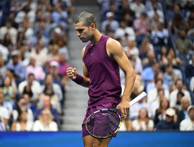 网球 | 美网：阿尔卡拉斯晋级男单第三轮