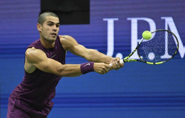 网球 | 美网：阿尔卡拉斯晋级男单第三轮