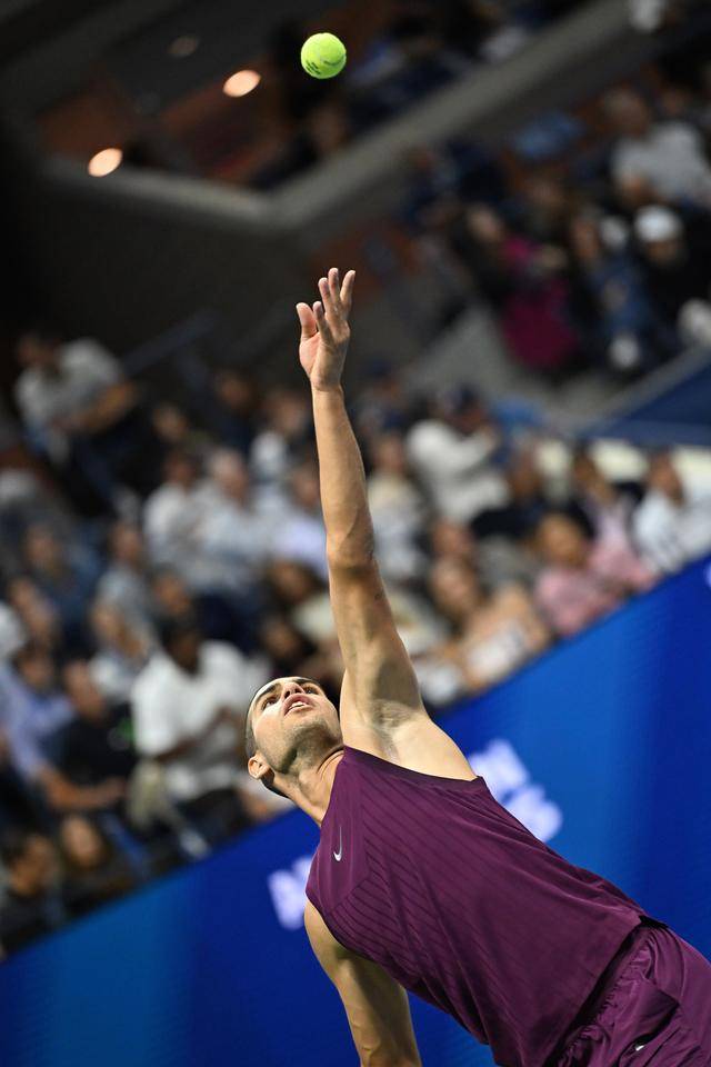 网球 | 美网：阿尔卡拉斯晋级男单第三轮