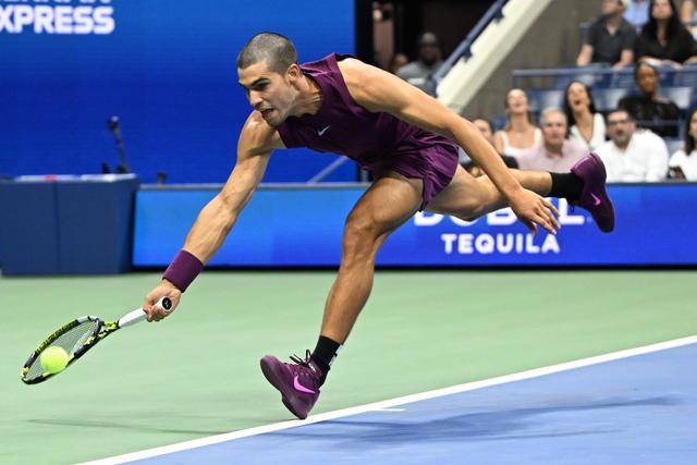 网球 | 美网：阿尔卡拉斯晋级男单第三轮