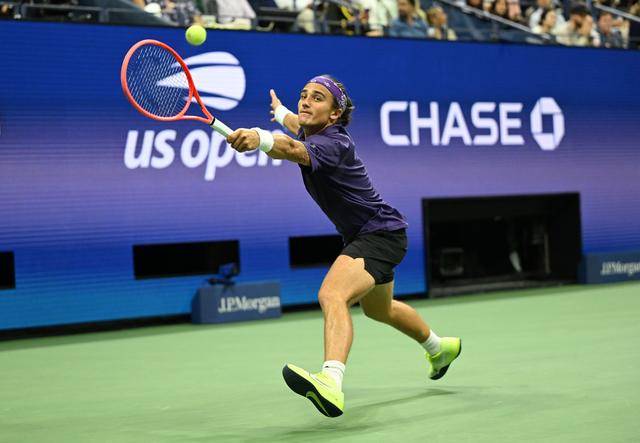 网球 | 美网：阿尔卡拉斯晋级男单第三轮