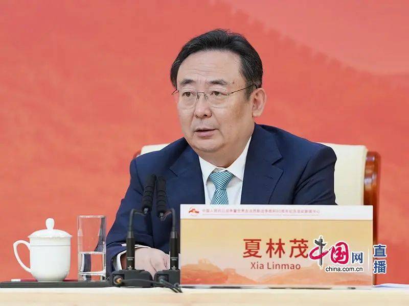 “我代表北京市委市政府向广大市民朋友表示衷心的感谢<strong></p>
<p>太极实业股票</strong>,并致以崇高的敬意!”