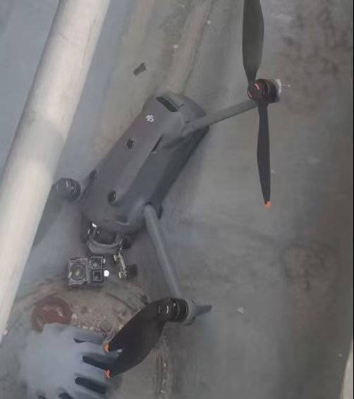 上海3人违规飞无人机将陆家嘴高楼防水层砸出坑<strong></p>
<p>居然之家股票</strong>!类案曾曝光