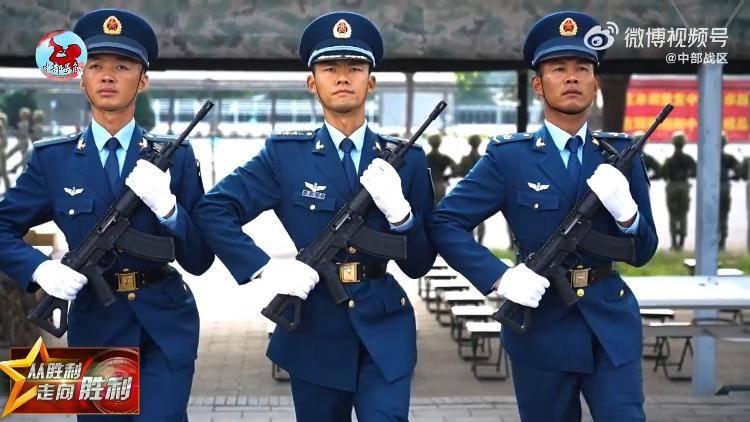 九三阅兵倒计时5天<strong></p>
<p>居然之家股票</strong>！空中梯队多型新机将首次受阅 队员练就“米秒不差”