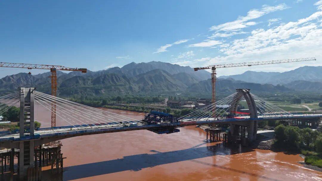 全面贯通<strong></p>
<p>居然之家股票</strong>,预计年底通车!