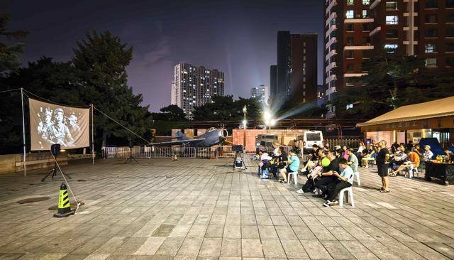 小马聊光影｜关于2025暑期档和长春电影节<strong></p>
<p>江苏有线股票</strong>，我想说……