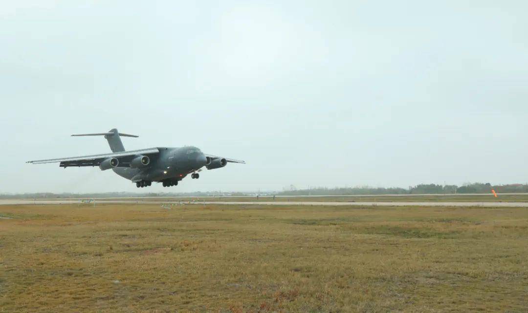 阅兵最帅女机长<strong></p>
<p>汾酒股票</strong>,是她!