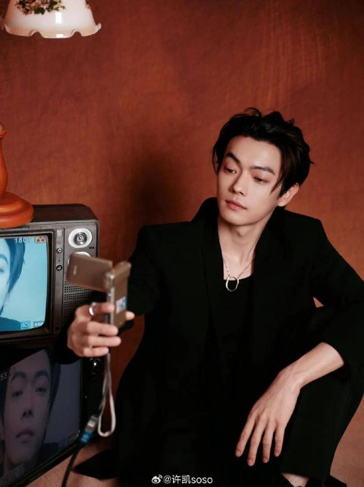 演员许凯被曝长期聚众赌博<strong></p>
<p>可口可乐股票</strong>，一年金额高达百万？警方：已关注此事