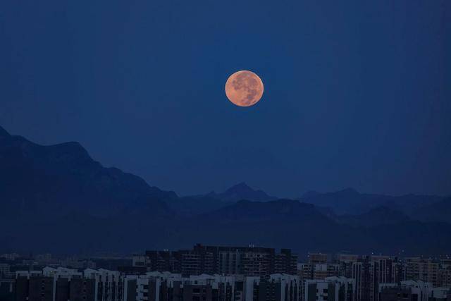 刷屏朋友圈<strong></p>
<p>可口可乐股票</strong>!“红月亮”高清大图来了