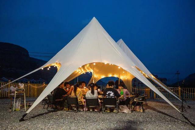 “小甜水”扎堆<strong></p>
<p>可口可乐股票</strong>,五粮液们盯上了年轻人