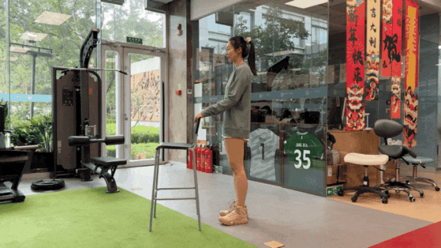 身体有这 5 种表现<strong></p>
<p>万达信息股票</strong>,说明你的骨头已经悄悄变脆了!越早知道越好