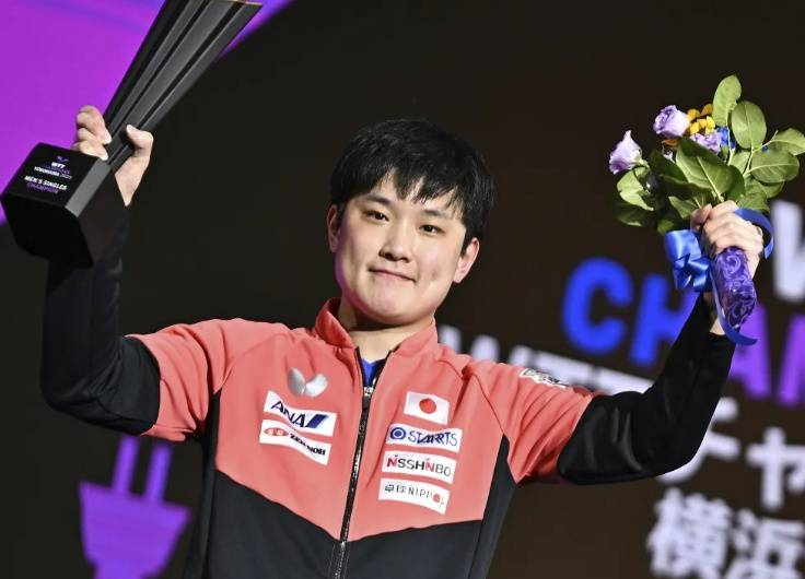 一轮游！张本智和0比3不敌薛飞<strong></p>
<p>银轮股份股票</strong>，日本男乒全部出局，现场观众大喊“张本智和医疗暂停”