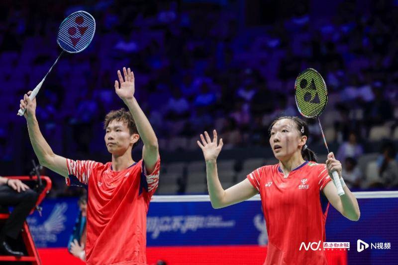 中国羽毛球大师赛于深圳开拍<strong></p>
<p>浙江东方股票</strong>,国羽首日7战4胜