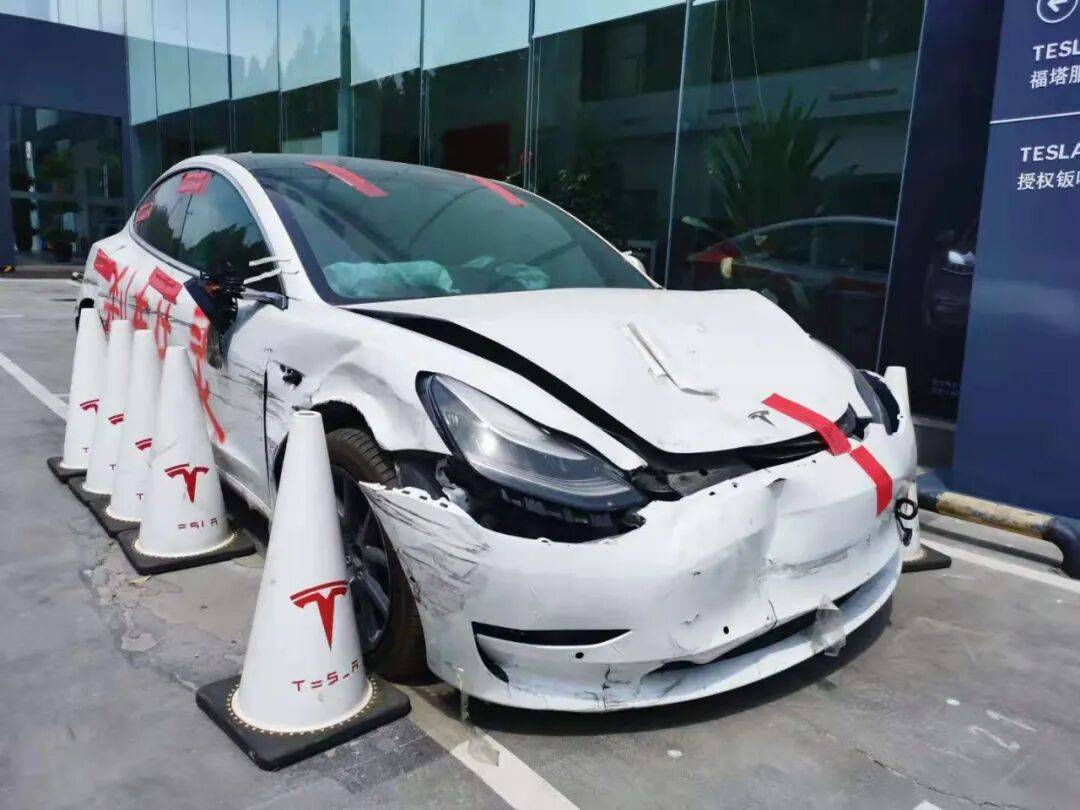 独家对话特斯拉“车顶维权”女车主：终于赢<strong></p>
<p>浙江东方股票</strong>了特斯拉一次