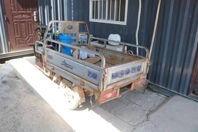 荒诞!东营一男子因垃圾太多竟偷走村里垃圾桶<strong></p>
<p>宝钢股份股票</strong>,警方迅速破案