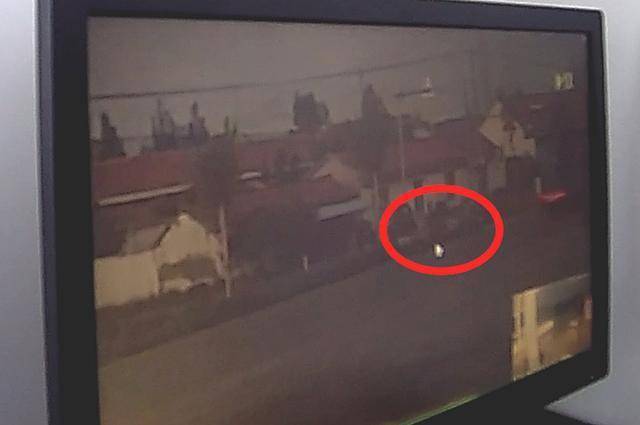 荒诞!东营一男子因垃圾太多竟偷走村里垃圾桶<strong></p>
<p>宝钢股份股票</strong>,警方迅速破案