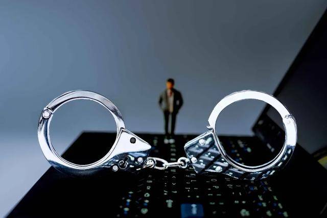 员工一年受贿9000多万，互联网大厂如何反腐？