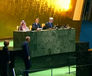 埃尔多安联合国发言被马克龙“闭麦”?土方:超时了<strong></p>
<p>辉煌科技股票</strong>,印尼同遭时限中断