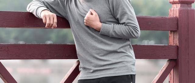 连续上3周夜班后<strong></p>
<p>辉煌科技股票</strong>,大二实习生猝死