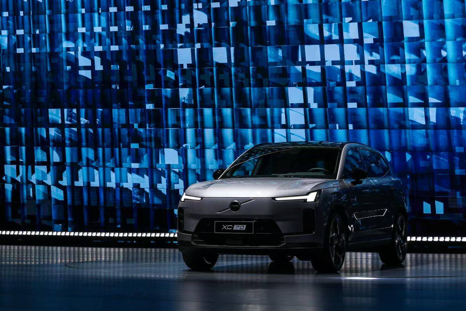 “豪华插混第一车”<strong></p>
<p>鱼跃医疗股票</strong>,比预售便宜3万元,26.99万元起的沃尔沃XC70能否突围?