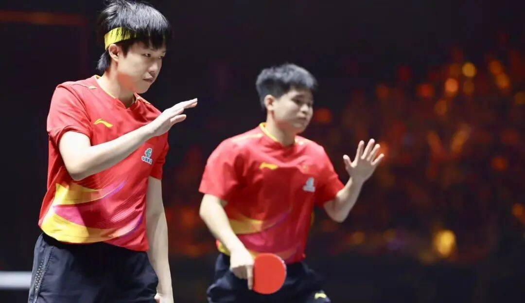国乒提前锁定混双冠军<strong></p>
<p>天桥起重股票</strong>，男、女双打各有3对进4强 | WTT中国大满贯双打