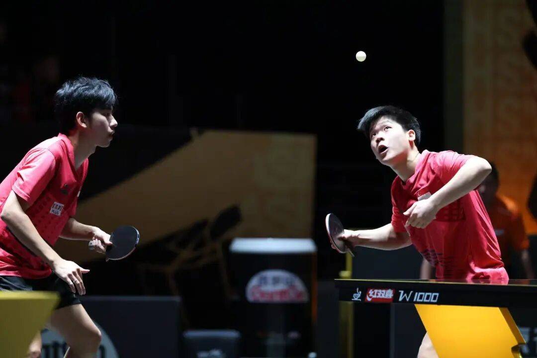 国乒提前锁定混双冠军<strong></p>
<p>天桥起重股票</strong>，男、女双打各有3对进4强 | WTT中国大满贯双打