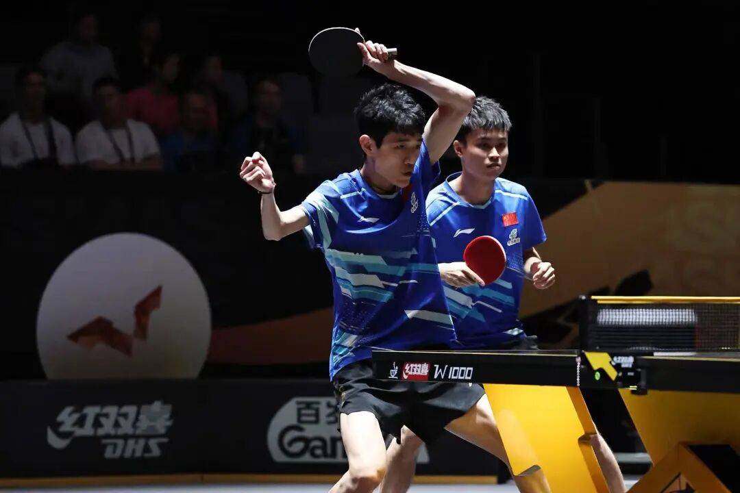 国乒提前锁定混双冠军<strong></p>
<p>天桥起重股票</strong>，男、女双打各有3对进4强 | WTT中国大满贯双打