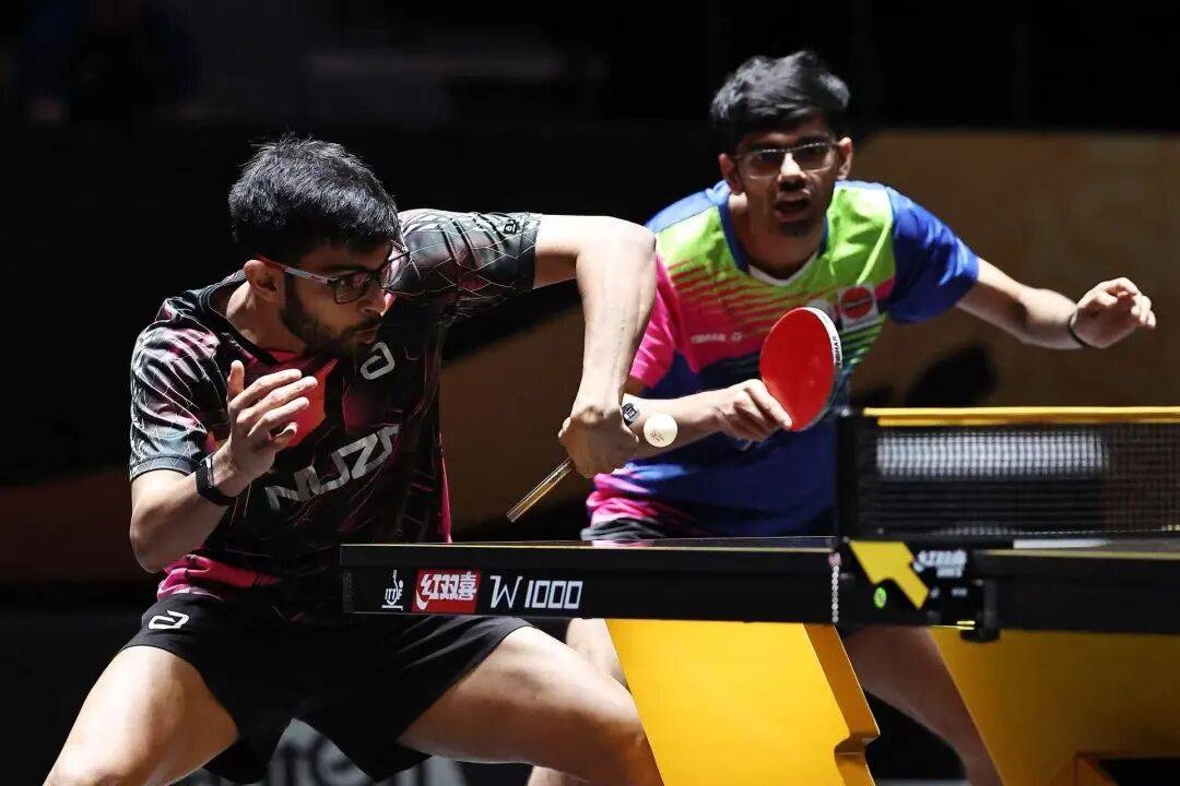 国乒提前锁定混双冠军<strong></p>
<p>天桥起重股票</strong>，男、女双打各有3对进4强 | WTT中国大满贯双打